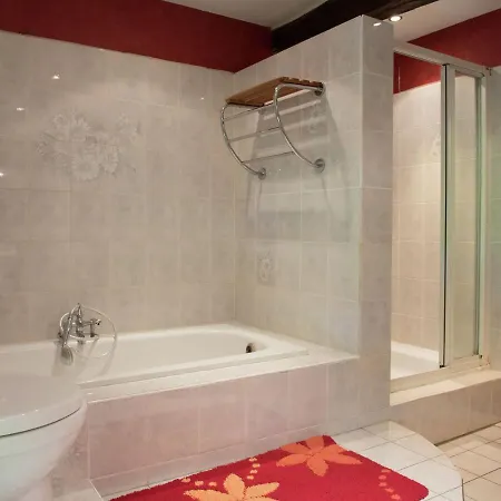 Spacious In Theux With Swimming Pool